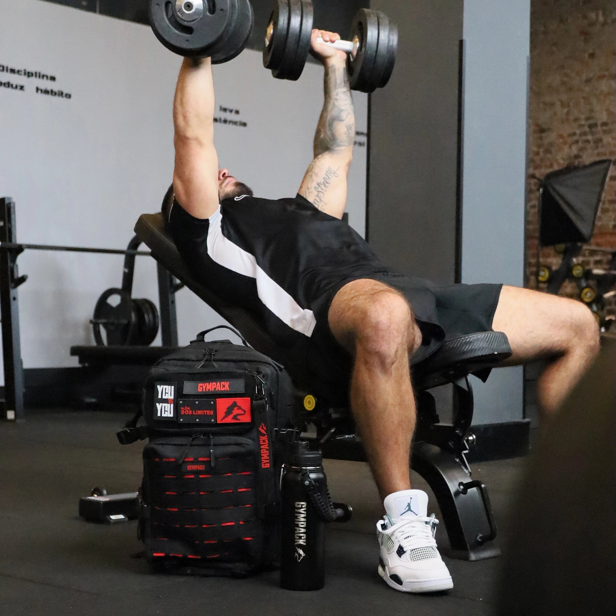 Gympack Pro Térmica 50L Preta & Vermelha