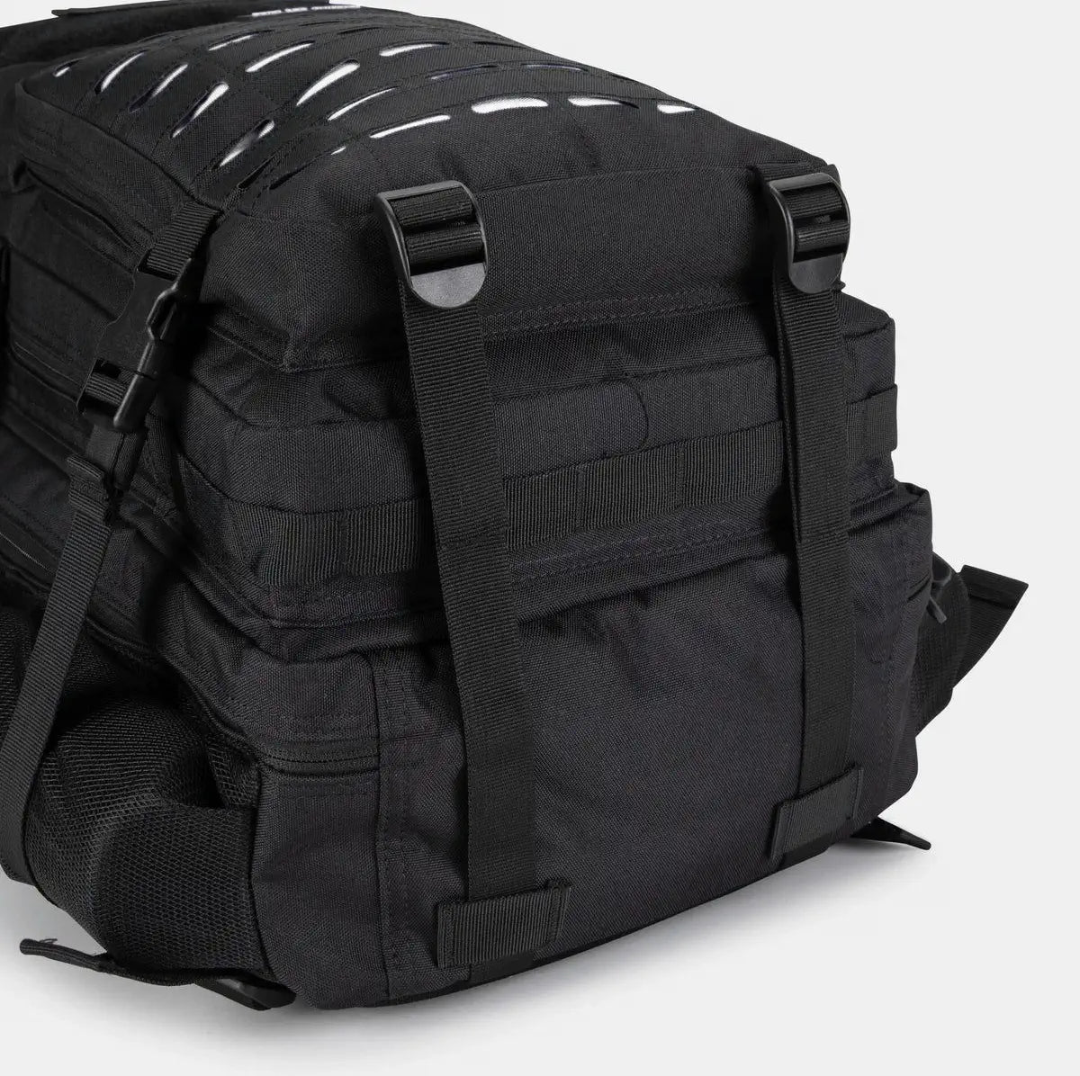 Gympack Pro Térmica 50L Preta & Branca